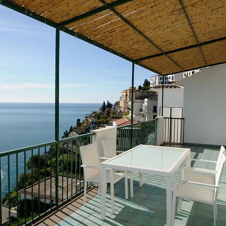 Amalfi Blue Flowers B Dış mekan fotoğraf